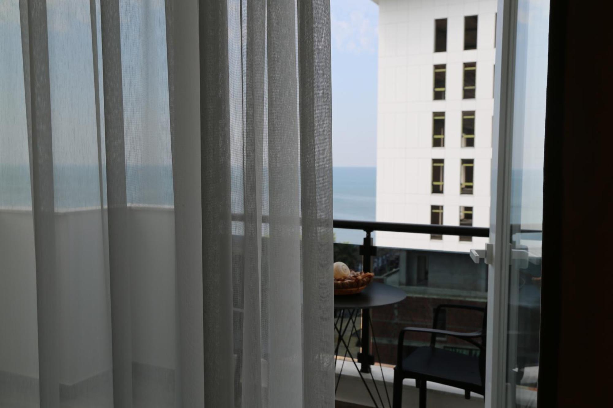 Shëngjin Riviera Palace מראה חיצוני תמונה