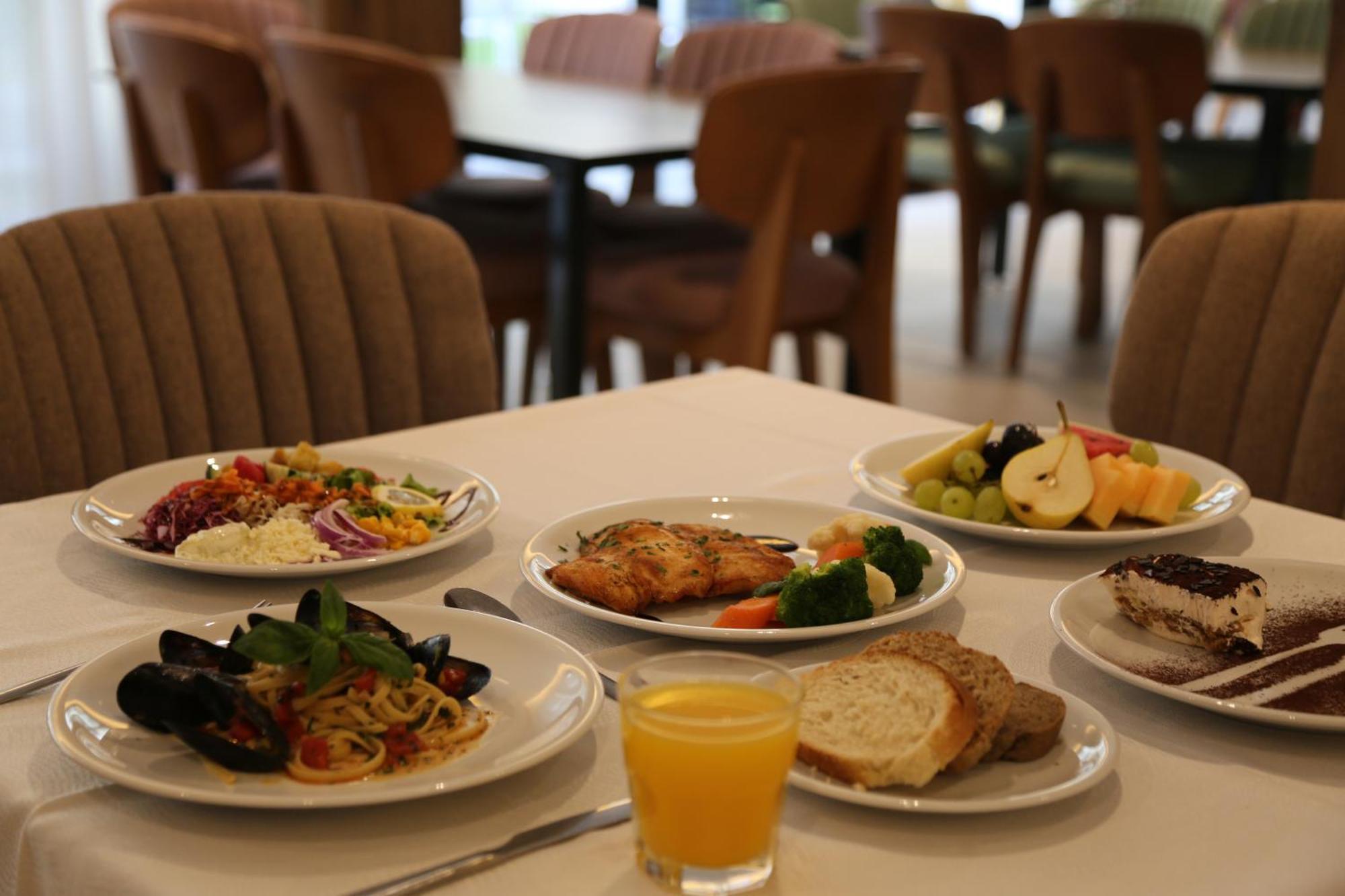 Shëngjin Riviera Palace מראה חיצוני תמונה
