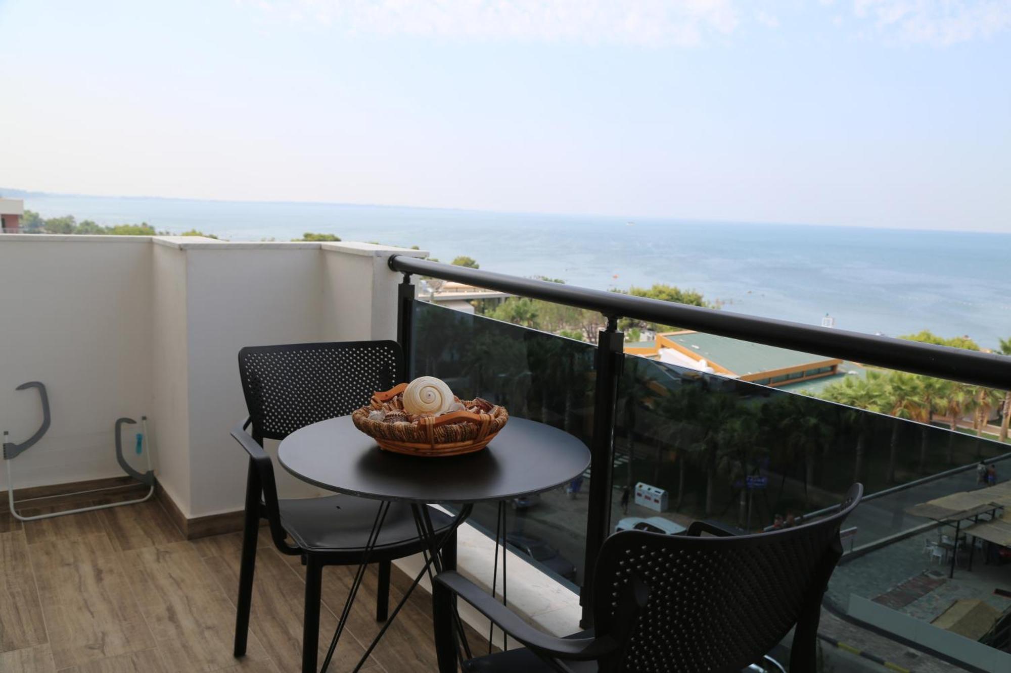 Shëngjin Riviera Palace מראה חיצוני תמונה